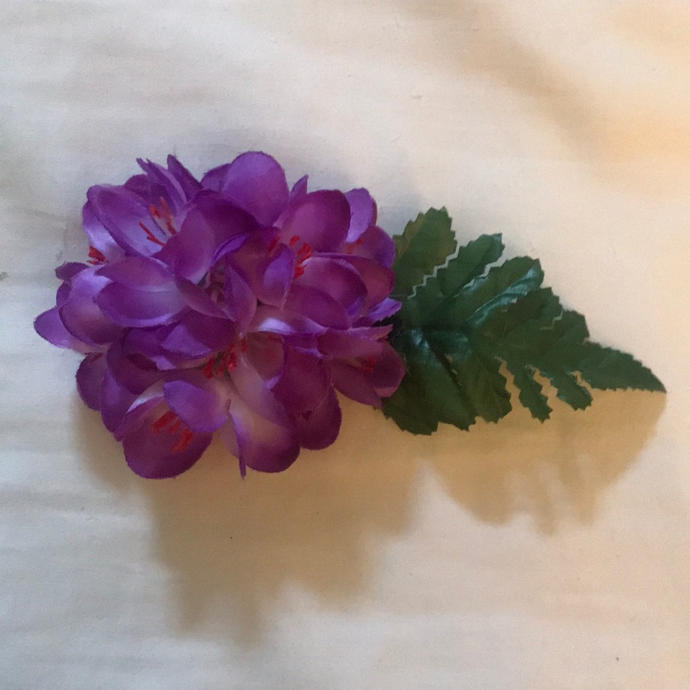 Flower hair clip